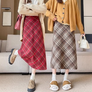 毛呢格子半身裙女秋冬2025新款高腰a字包臀裙松紧腰显瘦中长裙子