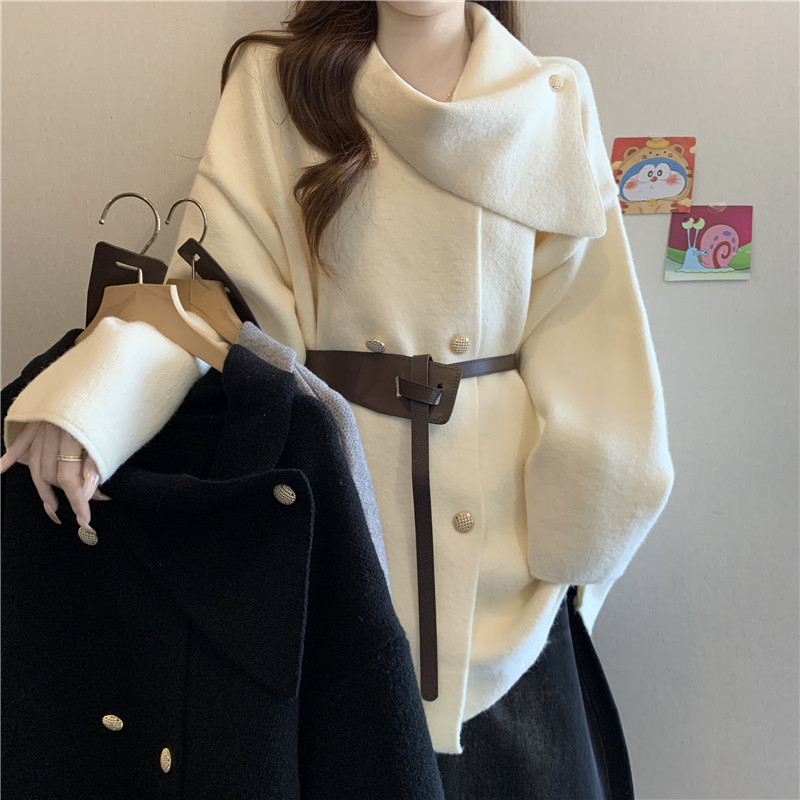 高级感白色围巾领毛衣外套女2026冬大码胖mm收腰遮肚针织开衫上衣