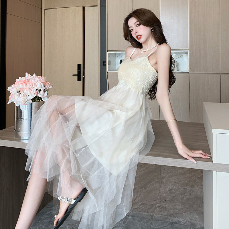 2026新款小白裙轻婚纱仙女网纱日常礼服小个子性感抹胸吊带连衣裙
