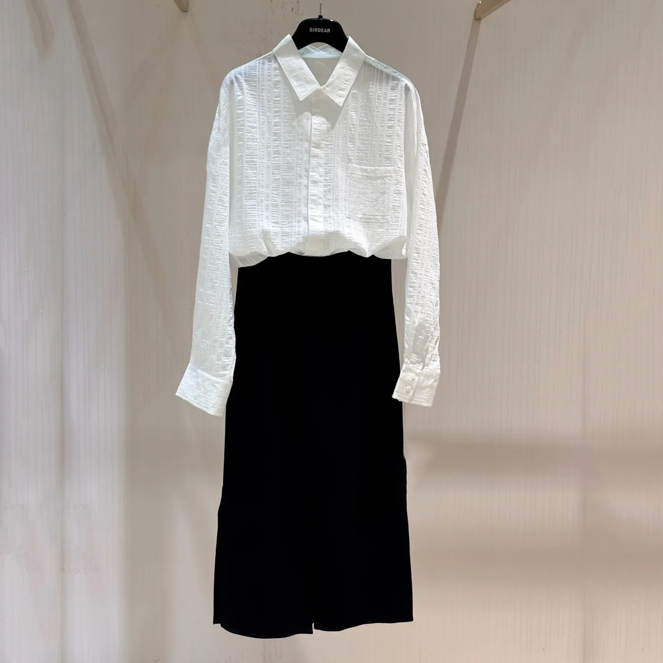 商场同款女装2025早秋新款时尚百搭宽松显瘦长袖衬衫女休闲上衣 商场同款女装2025早秋新款时尚百搭宽松显瘦长袖衬衫女休闲上衣