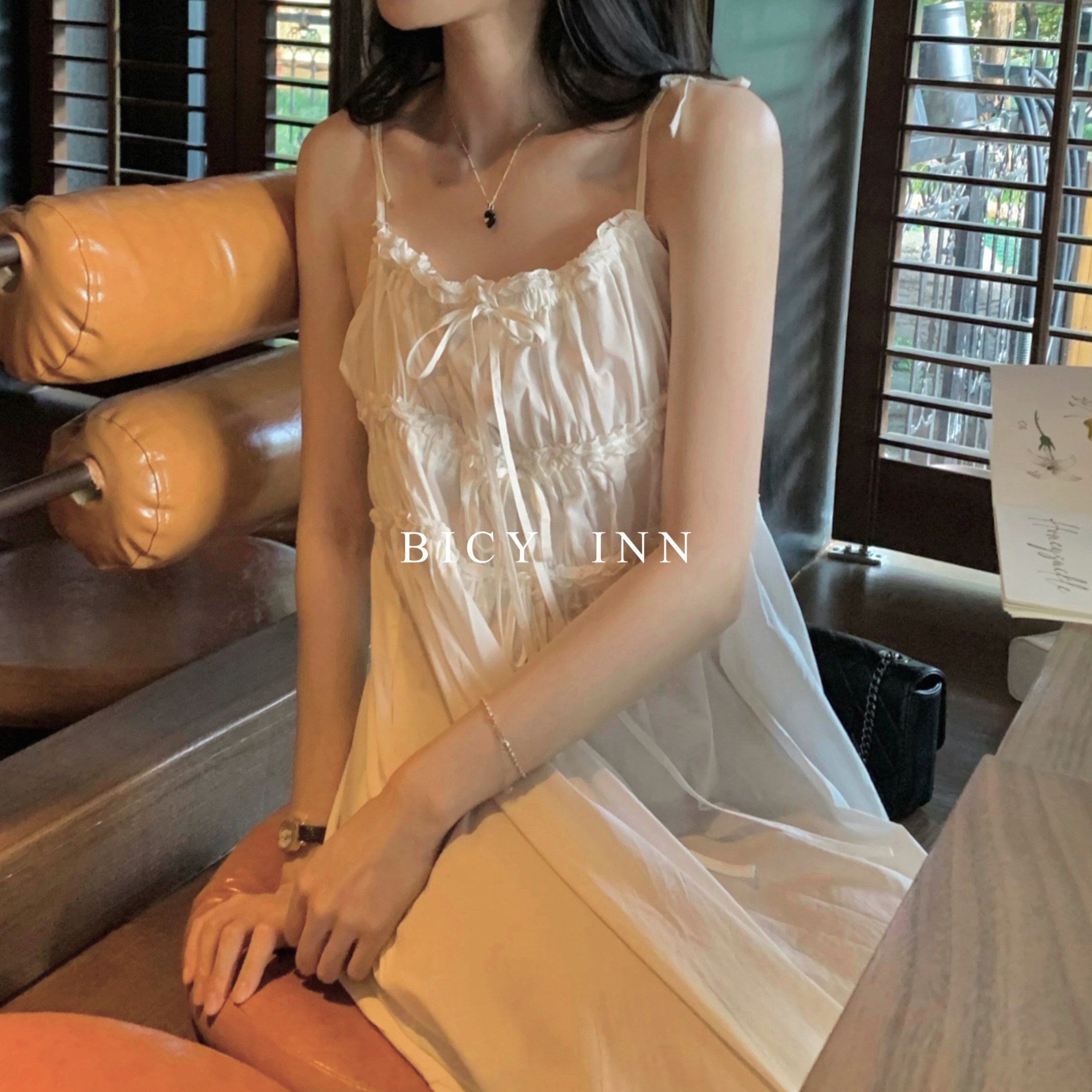 白纱音 法式浪漫褶皱少女连衣裙 夏日百搭抽绳系带吊带白色长裙韩