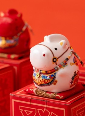2026马年抱富马陶瓷存钱罐摆件吉祥物新年储钱罐公司年会定制送礼