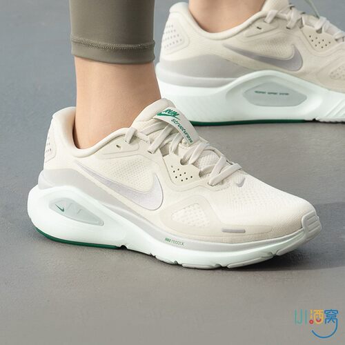正品NIKE耐克女鞋运动跑步鞋