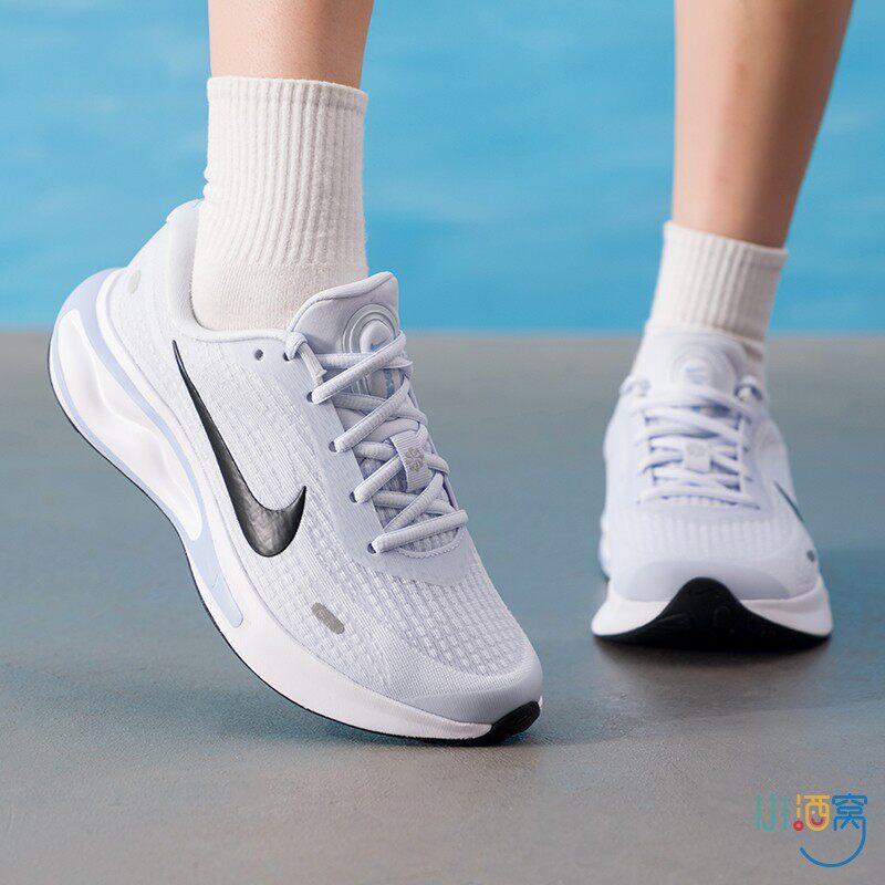 正品NIKE耐克W NIKE JOURNEY RUN女缓震低帮运动休闲跑步鞋FJ7765