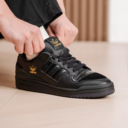 正品阿迪达斯三叶草FORUM板鞋