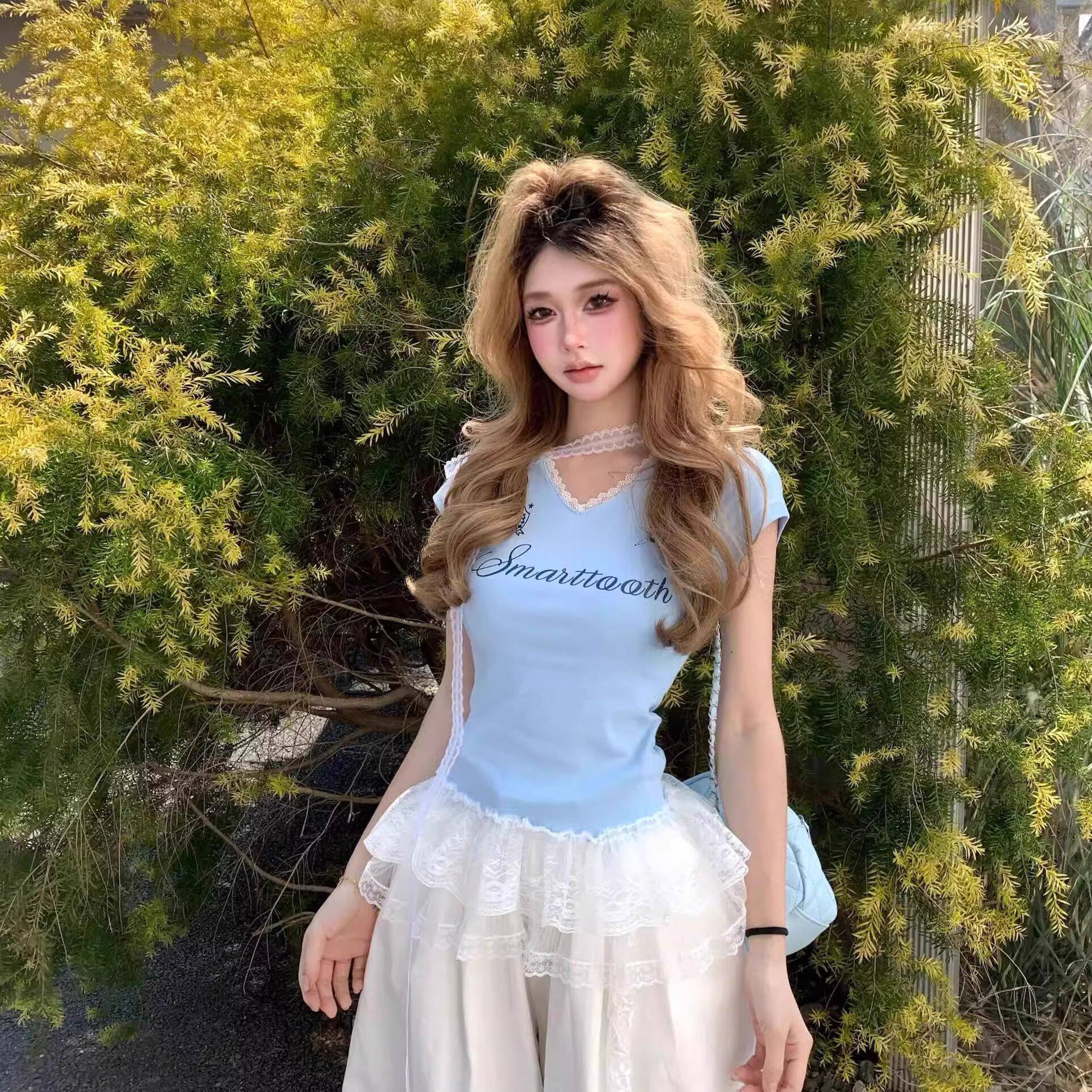 设计感蕾丝拼接V领短袖印花t恤女夏季辣妹纯欲风修身显瘦正肩上衣
