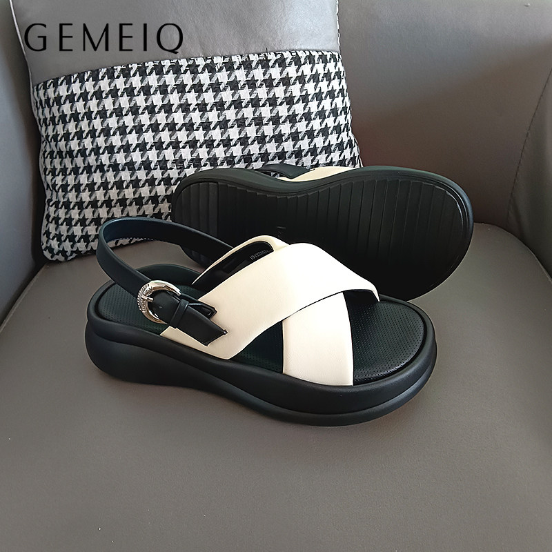 戈美其平底凉鞋女夏季上新仙女风防滑舒适软底时尚休闲一字带配裙