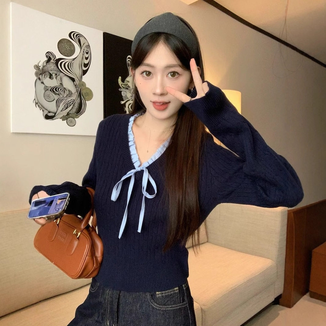 甜辣妹系带蝴蝶结v领长袖针织衫女春秋韩系超好看修身打底衫上衣