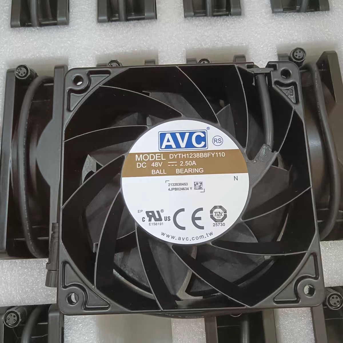 AVC 12038 DYTH1238B8FY110 48V 2.5A IP68防水 极飞雾冷箱风扇