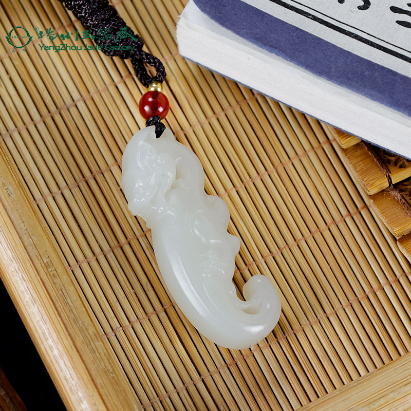 玉缘天然和田玉新疆且末山料白玉瑞兽挂件吊坠油润细腻扬州玉器厂