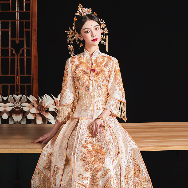 秀禾服2020新款结婚新娘中式婚纱古装嫁衣金色秀禾修身显瘦秀和服