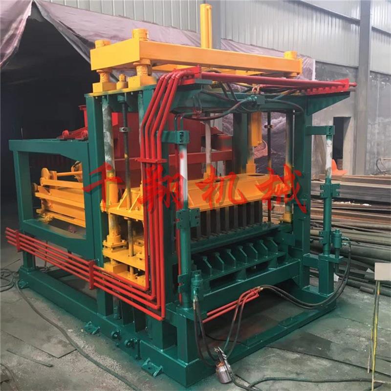 厂家直销QT5-20面包水泥制