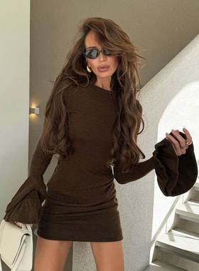 2025autumn and winternew喇叭袖round neck修身 dress女knit磨毛