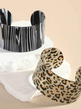 exaggeration fashion minimalist 开口设计acrylic 闪粉leopard