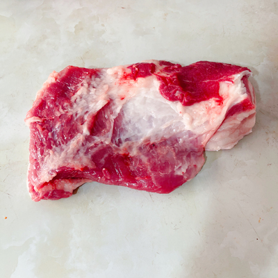 新鲜放养猪肉带皮前腿