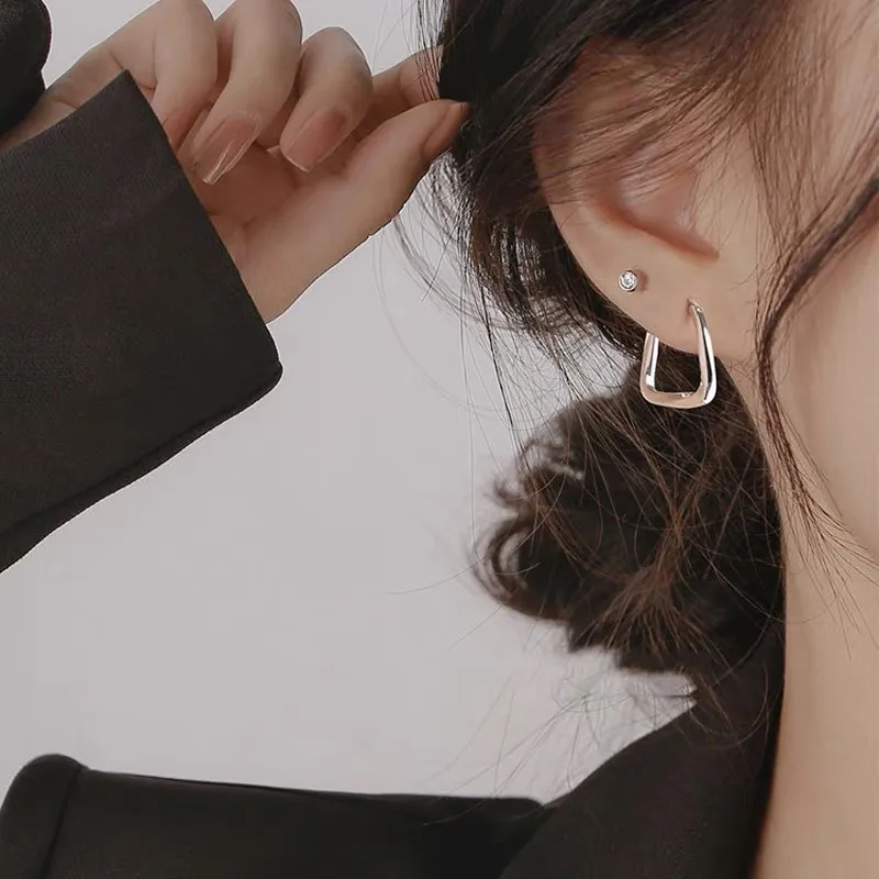 6114号S990纯银扭方形耳扣女2023年新款潮小众设计感高级直播爆款