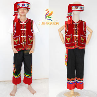 佤族男童服装牛头绣花红色云南澜沧临沧西盟孟连佤族表演日常服饰