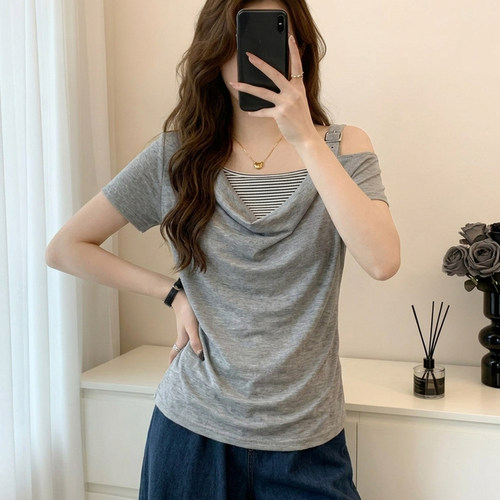 假两件条纹荡领正肩短袖T恤女2026夏新款大码胖mm单露肩炸街上衣