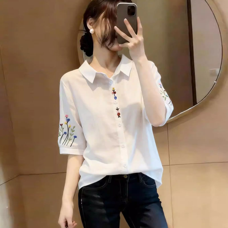 小清新翻领碎花刺绣白色衬衫女夏季大码胖mm韩版减龄洋气百搭上衣