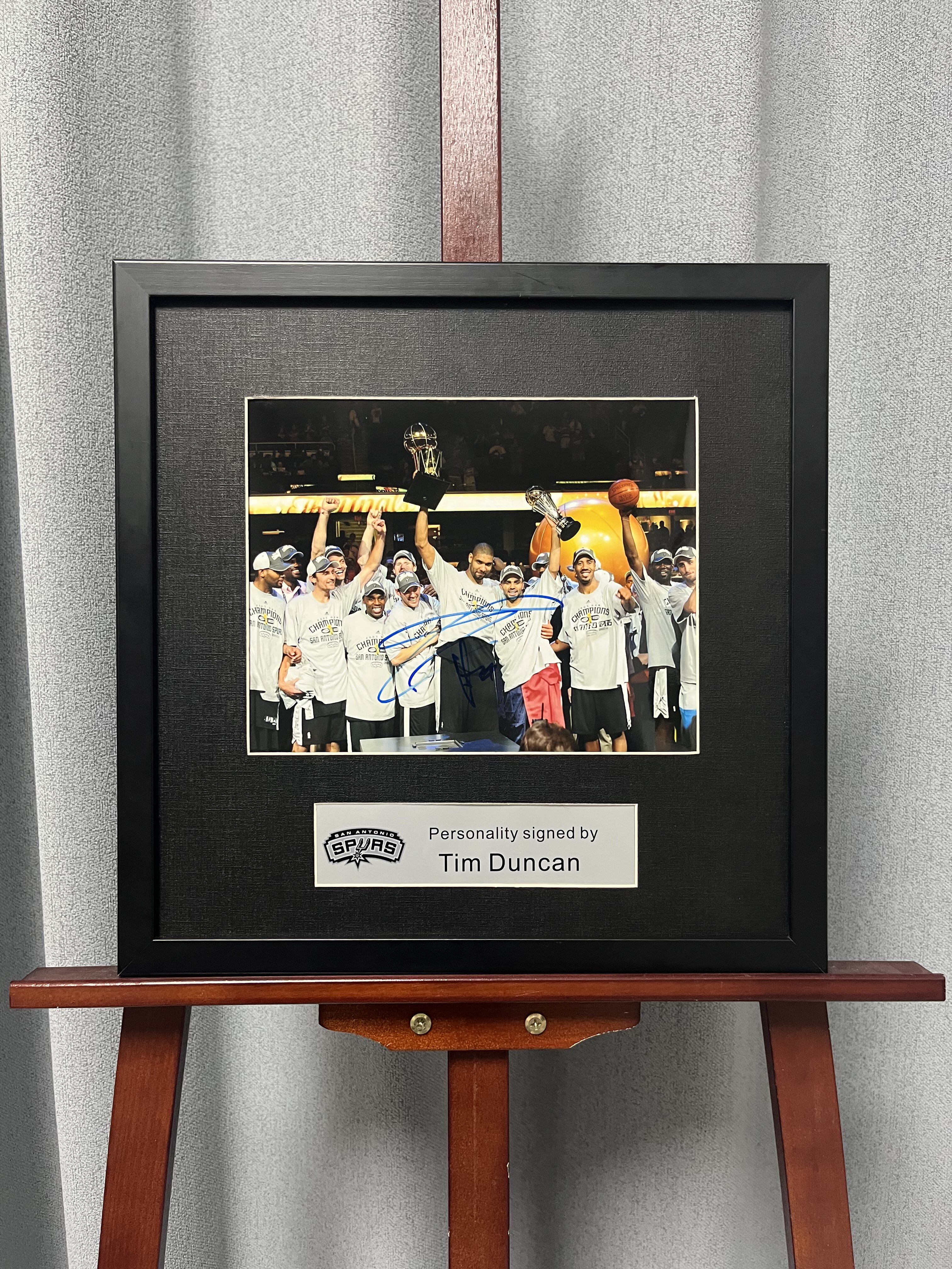 邓肯亲笔签名十寸裱框大照片 马刺球星 摆台挂墙装饰画收藏价值