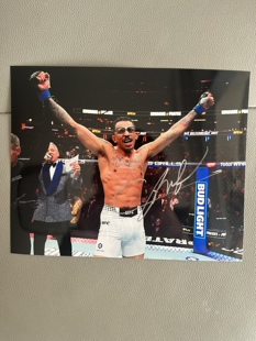 普拉特斯亲笔签名十寸大照片  ufc选手