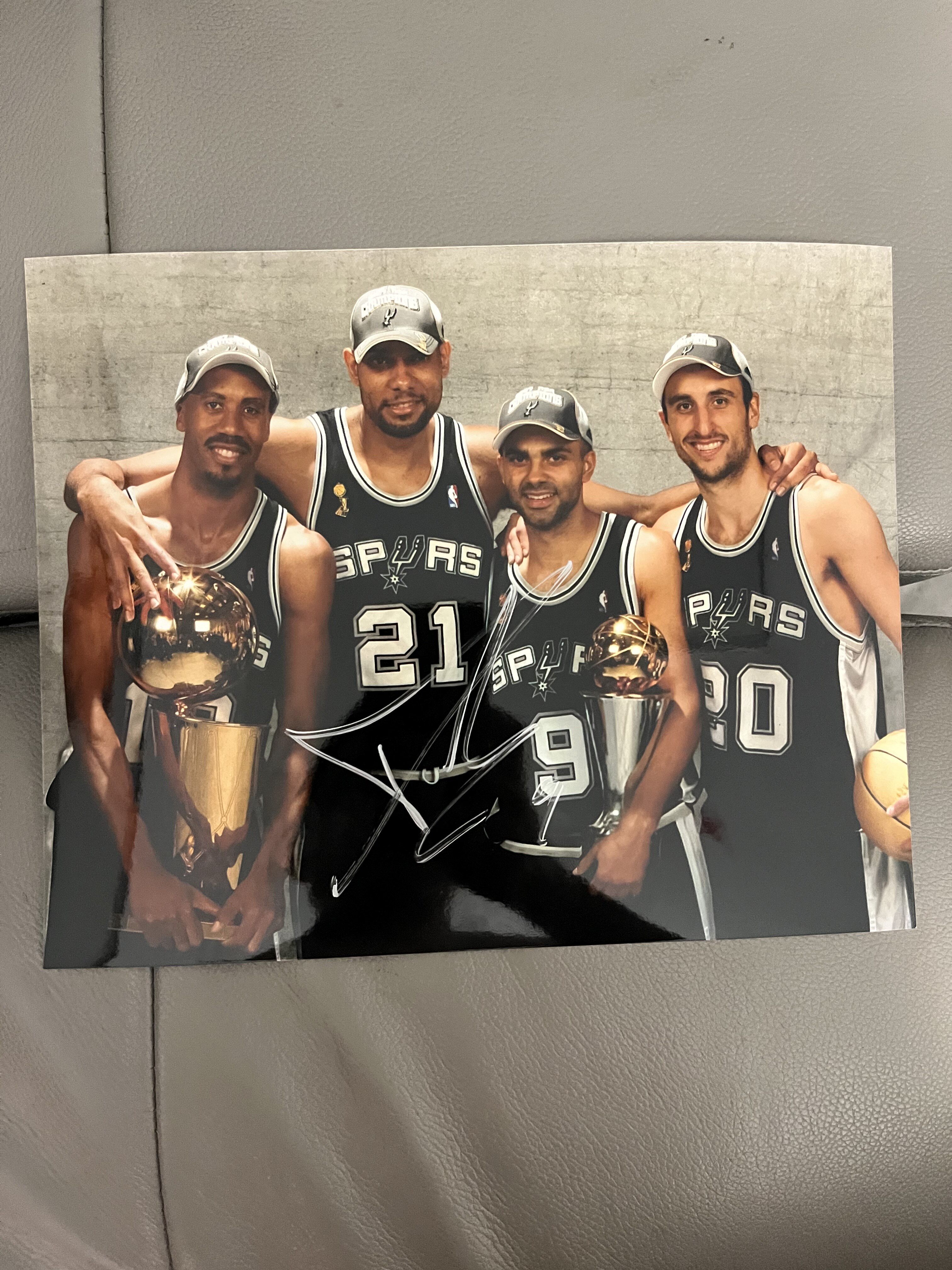 邓肯亲笔签名十寸大照片 马刺球星