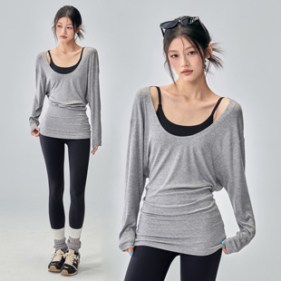 遮臀 健身普拉提训练蝙蝠袖 亲肌坑条～大U领宽松瑜伽服罩衫 女长袖