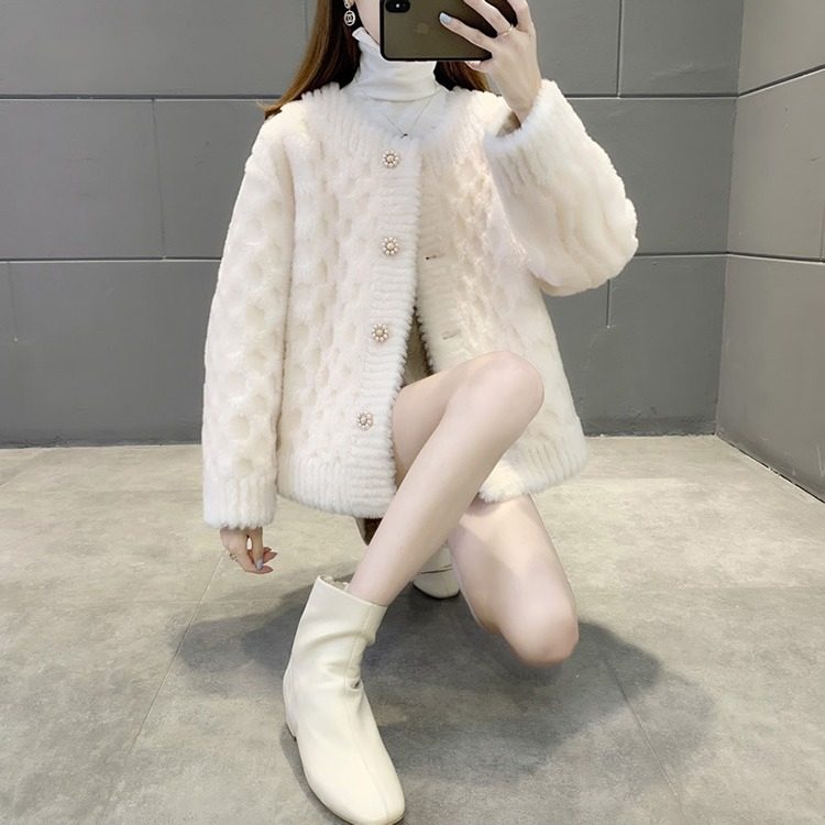 海宁皮草全羊毛羊剪绒皮毛一体圆领剪花短款秋冬新休闲外套女