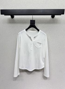 2026年夏季新款松弛感白色V领长袖T恤女百搭显瘦设计感上衣