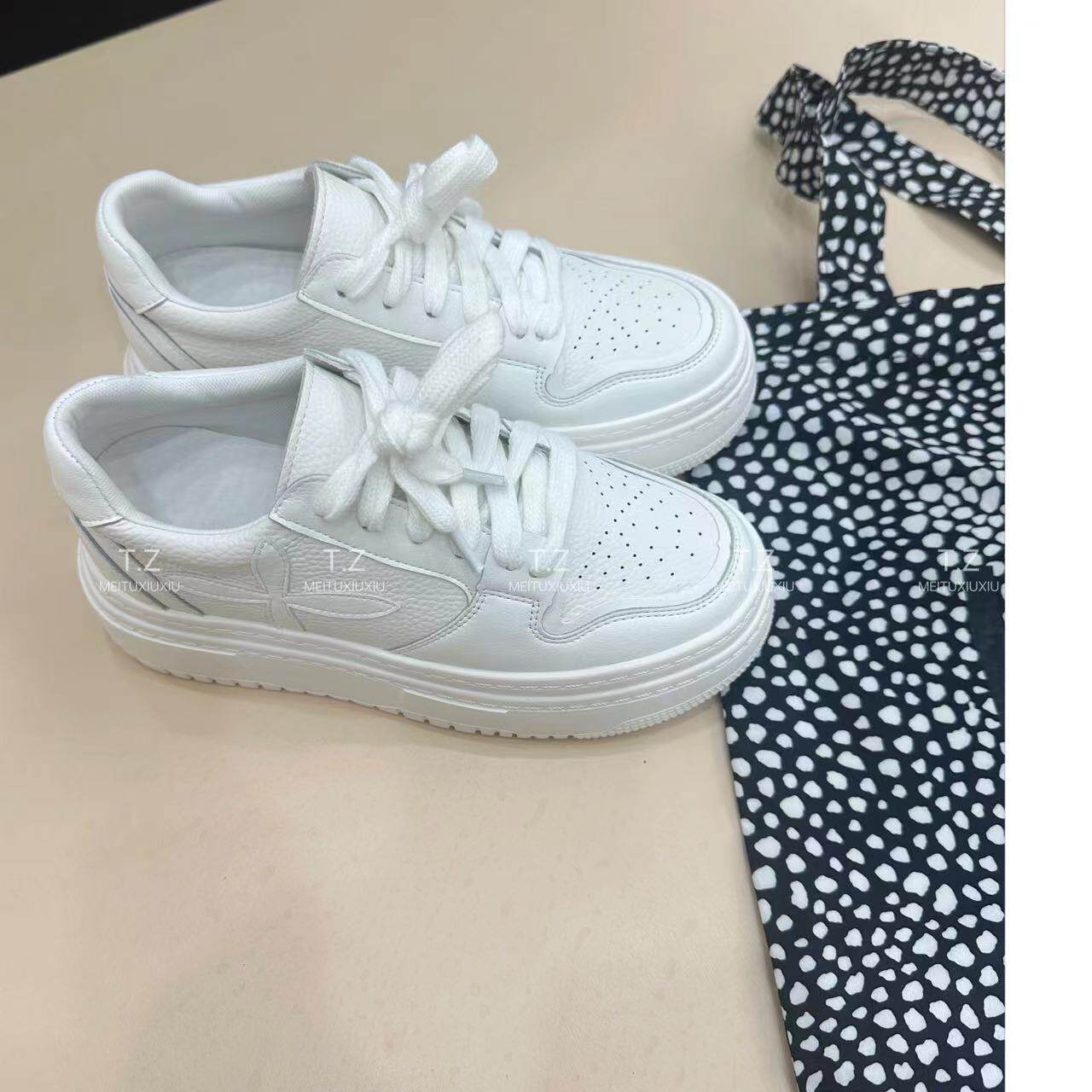 【婷子同款】~同款休闲百搭厚底小白鞋221