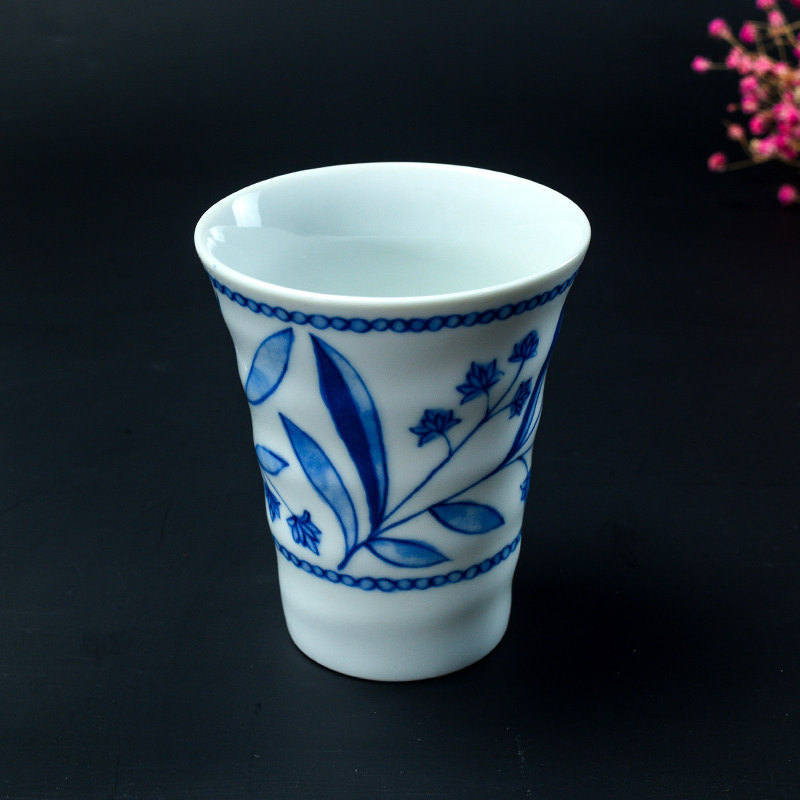 日本进口小清新陶瓷茶杯蓝花纹高身汤杯釉下彩单个装喝水杯陶瓷杯