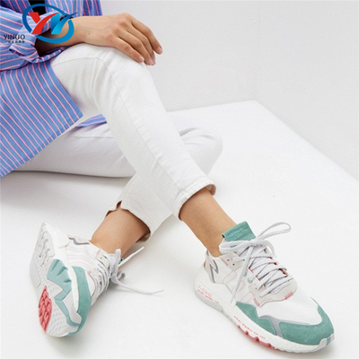 Adidas/阿迪达斯男女运动休闲鞋