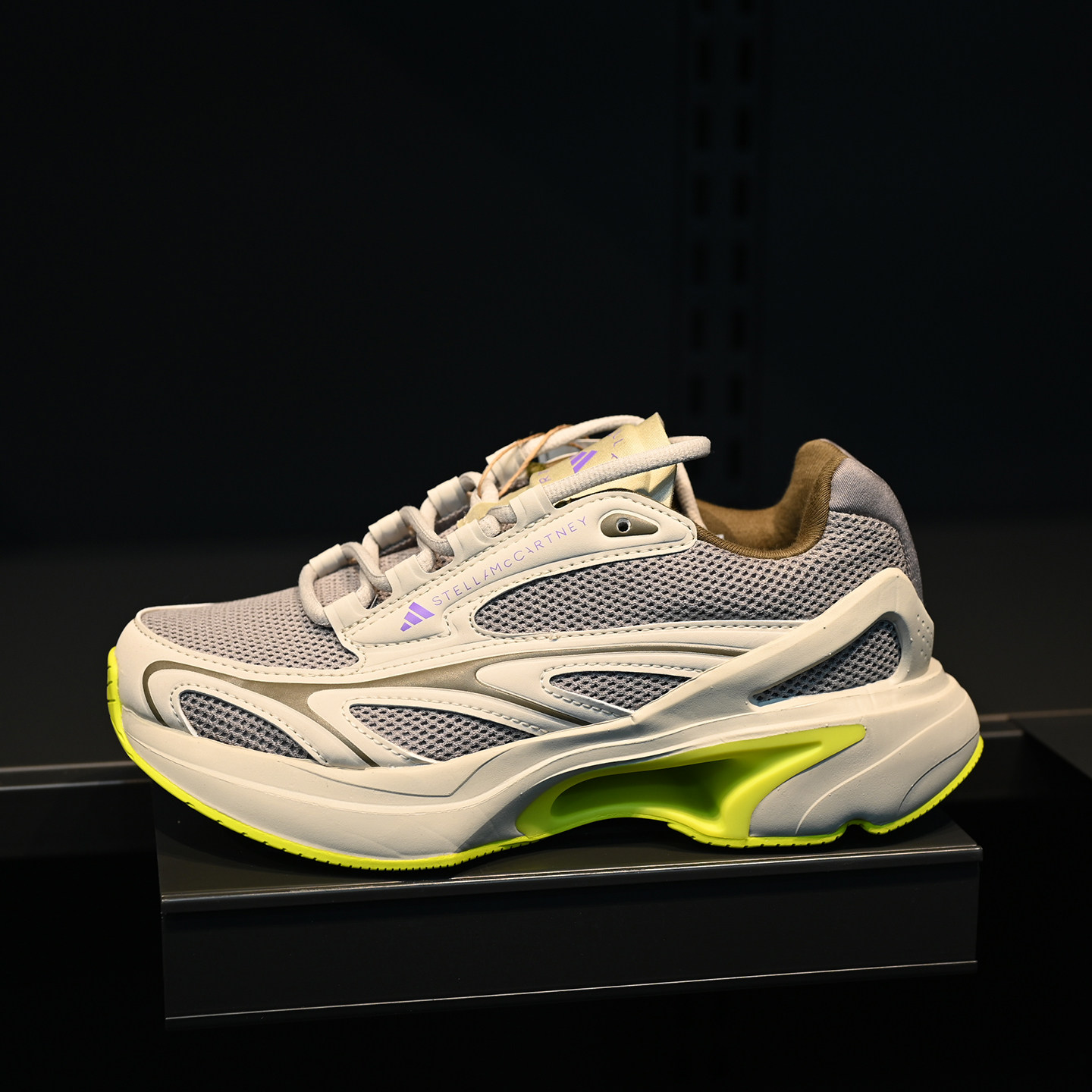 Adidas/阿迪达斯 Spiritain 2000 女子复古防滑耐磨跑步鞋 IE1535,运动鞋new,跑步鞋,淘宝优惠券,粉丝福利购,淘宝优惠卷