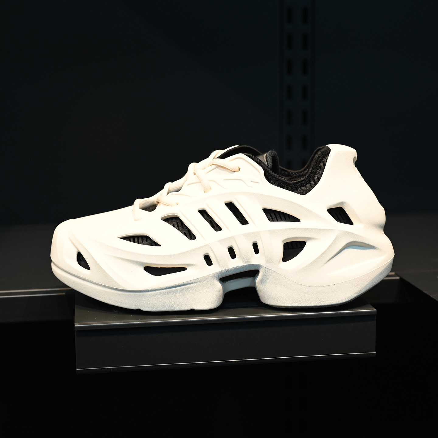 Adidas/阿迪达斯三叶草AdifomClimacool男女清风洞洞休闲鞋IF3909