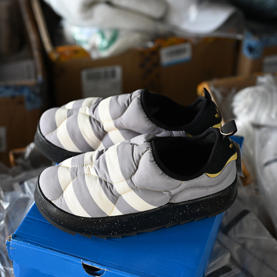 阿迪达斯三叶草男子一脚蹬面包鞋