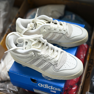 阿迪达斯 男子复古运动板鞋 三叶草 IE7139 Rivalry Adidas