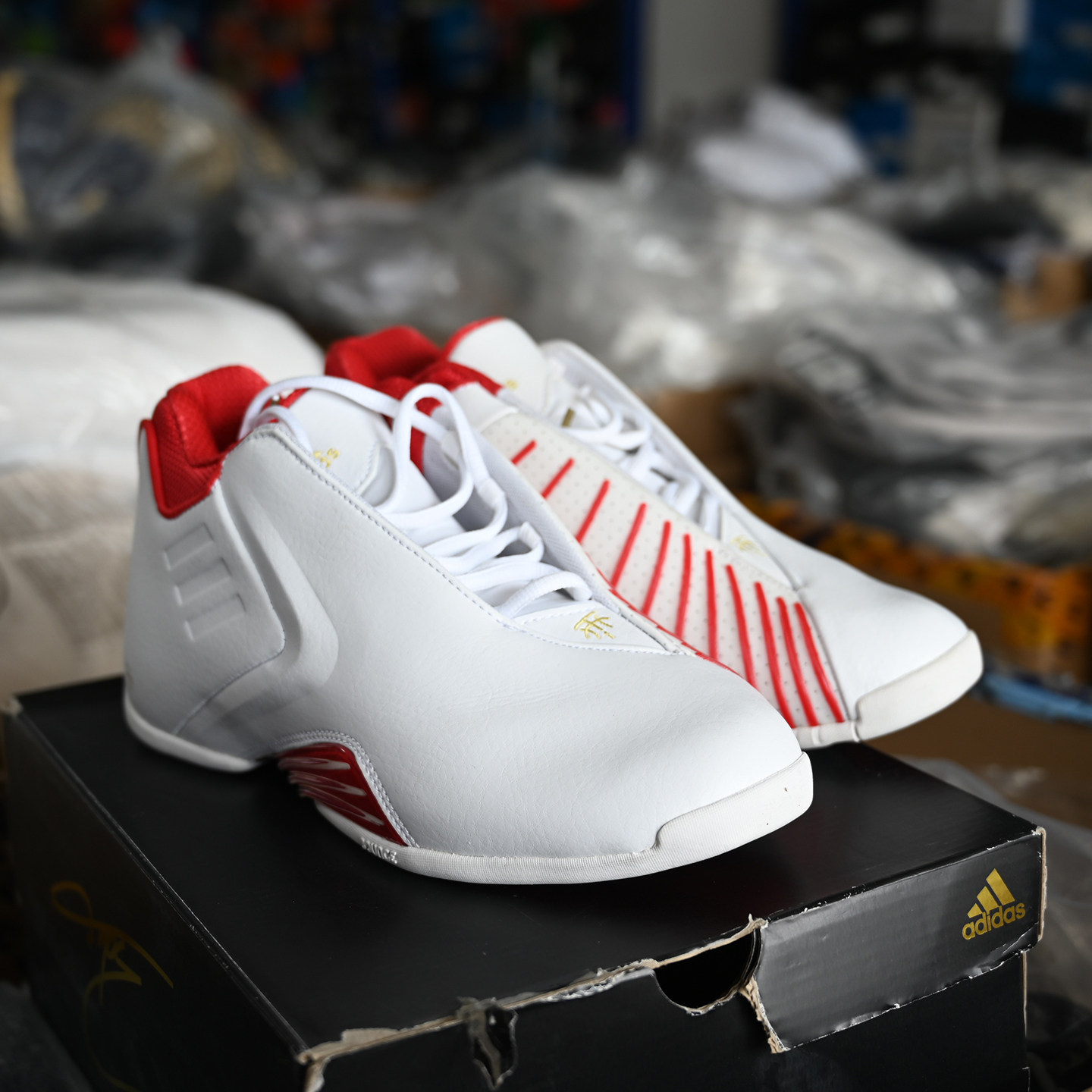 阿迪达斯TMAC3复刻篮球鞋