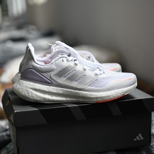 Adidas 阿迪达斯 Pureboost HQ1420 女子减震透气运动跑步鞋