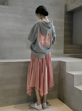 iris.O鸢早春百搭贴布字母印花袋鼠兜BF不规则落肩宽松连帽卫衣女