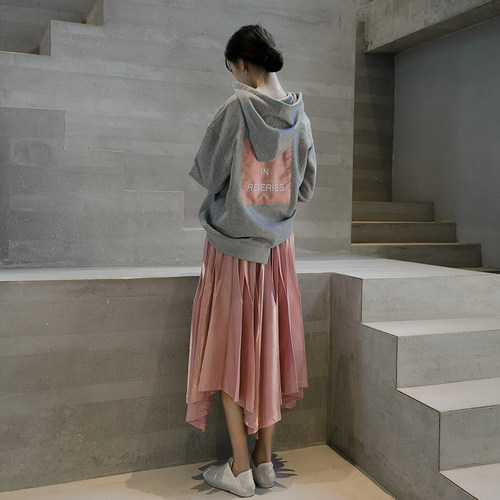 bfiris.o贴布袋鼠兜连帽卫衣