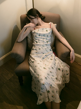 iris.O鸢复古植物花朵印花碎花缎面撞色修身显瘦泰兰德背心吊带女