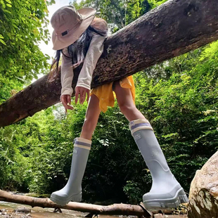 雨林徒步雨靴轻便高筒雨鞋防水防滑不累脚水鞋束口涉水鞋保暖胶鞋