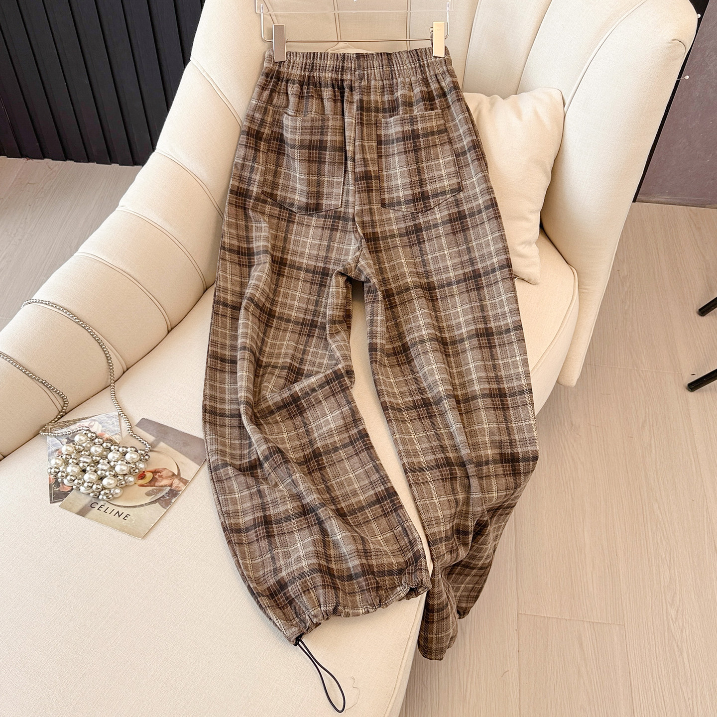 艾格宽松显瘦休闲裤个性抽绳裤脚设计格子高腰阔腿裤女垂感直筒裤,女装/女士精品,休闲裤,淘宝优惠券,粉丝福利购,淘宝优惠卷