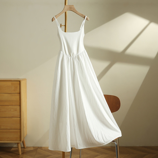 艾格无袖度假风吊带连衣裙女2025年夏季新款垂感显瘦百搭初恋裙子