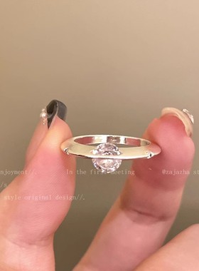 小红书同款可转动锆石星球环绕锆石戒指女时尚气质高级感食指戒