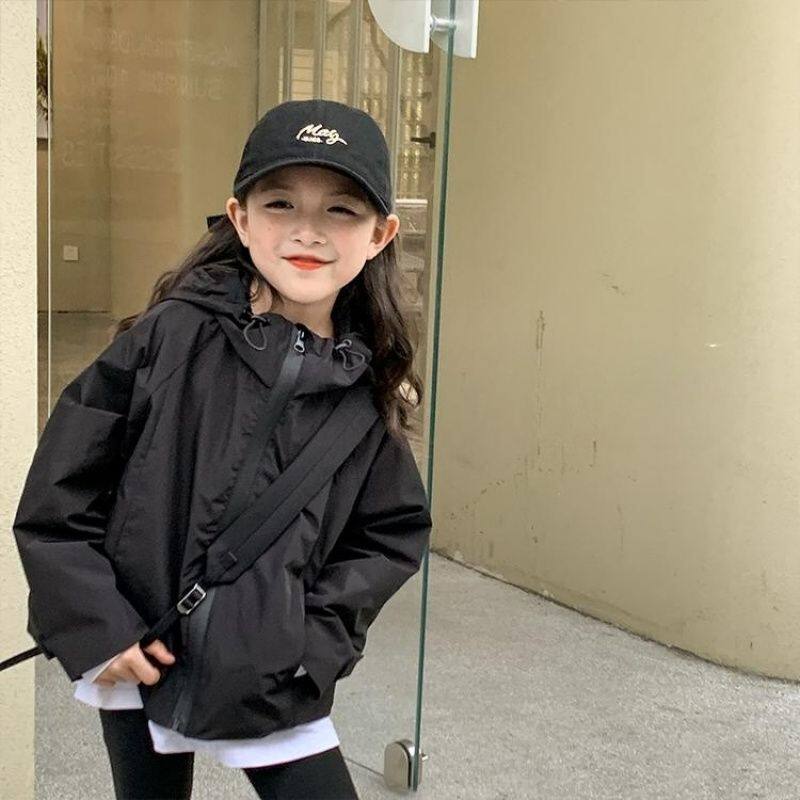 女童外套秋装2026新款韩版男女同款秋冬季冲锋衣儿童纯色连帽上衣