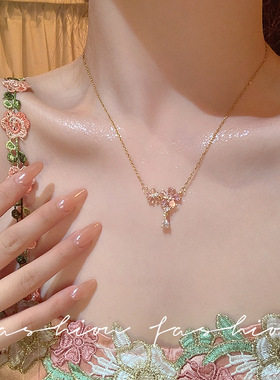 韩系超闪满锆花朵钛钢项链女轻奢小众高级感锁骨链配饰气质颈链