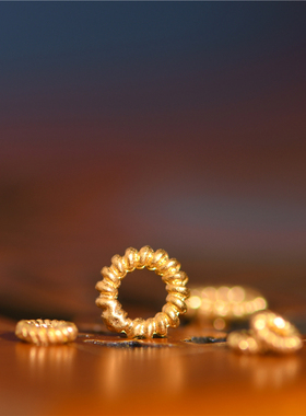 足金錾刻古法黄金甜甜圈麻花隔片