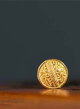 手工錾刻古法黄金圆形图腾隔珠