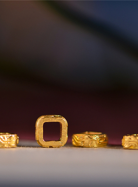 足金錾刻古法黄金螭龙方形配珠